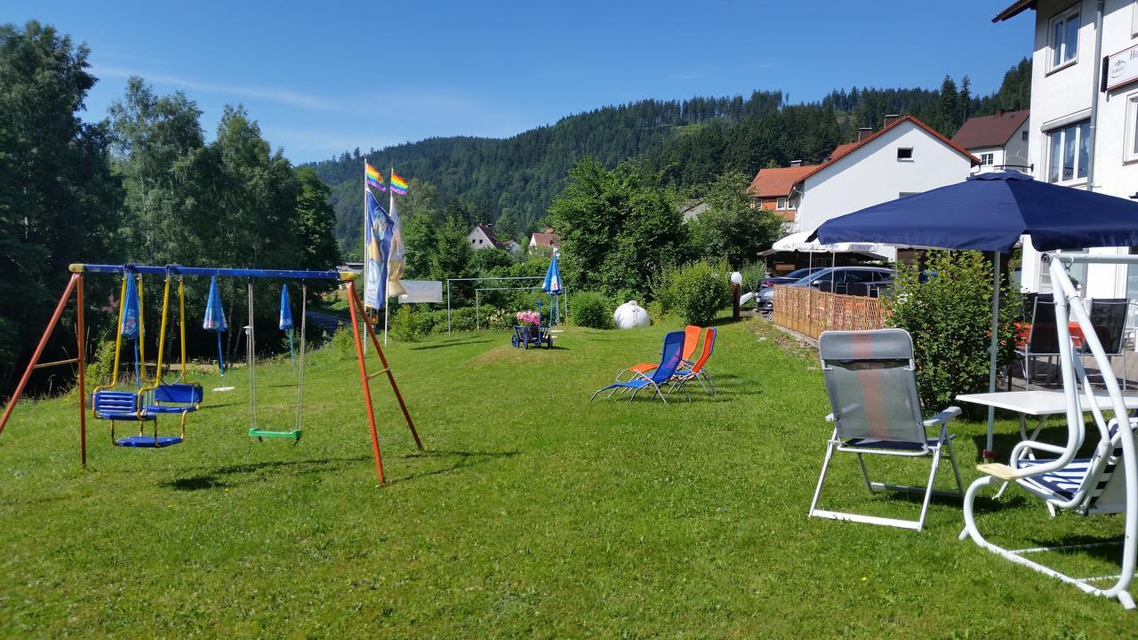 Hotel-Pension Dressel วาร์เมนชไตนาค ภายนอก รูปภาพ
