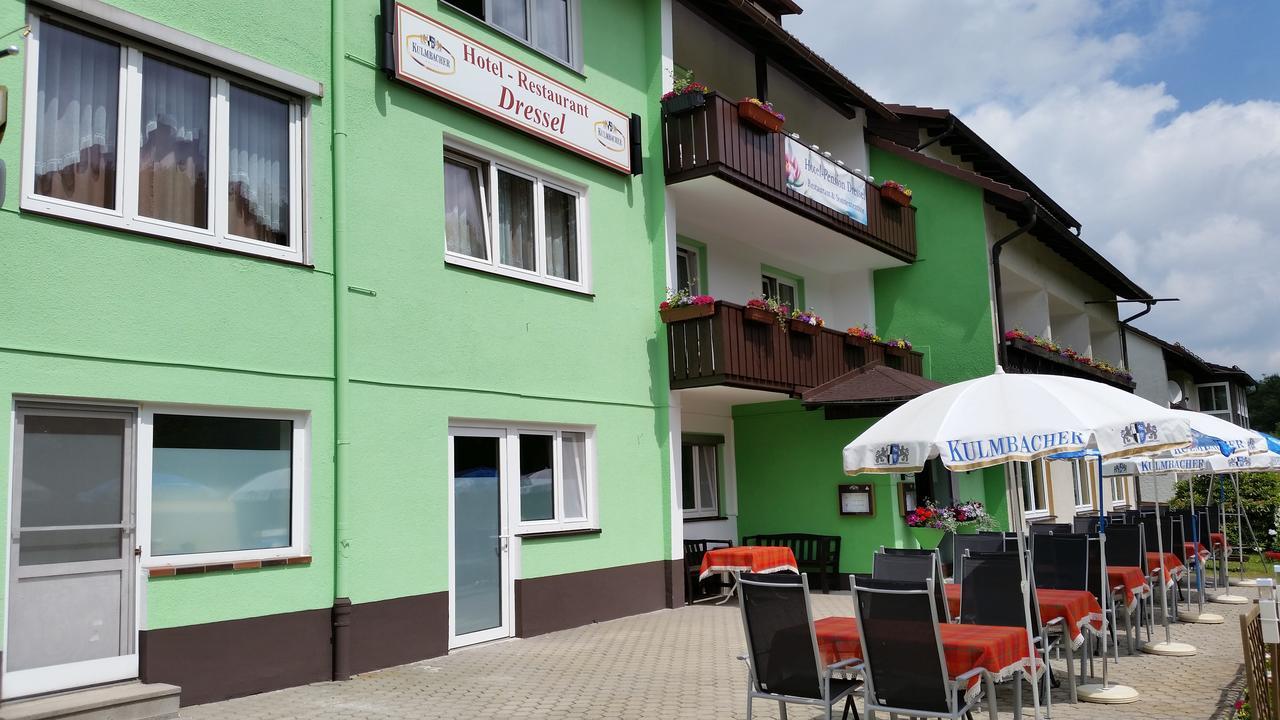 Hotel-Pension Dressel วาร์เมนชไตนาค ภายนอก รูปภาพ